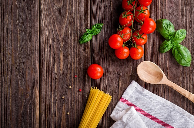 Jak zrobić sos do spaghetti bez mięsa?